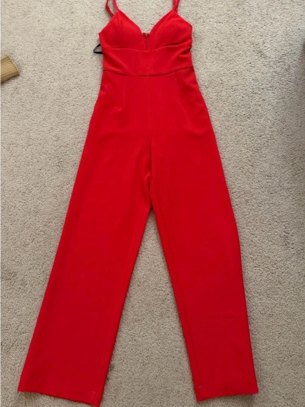 Laundry by Shelli Segal Red V-Neck Wide-Leg Jumpsuit - Women's size 0
